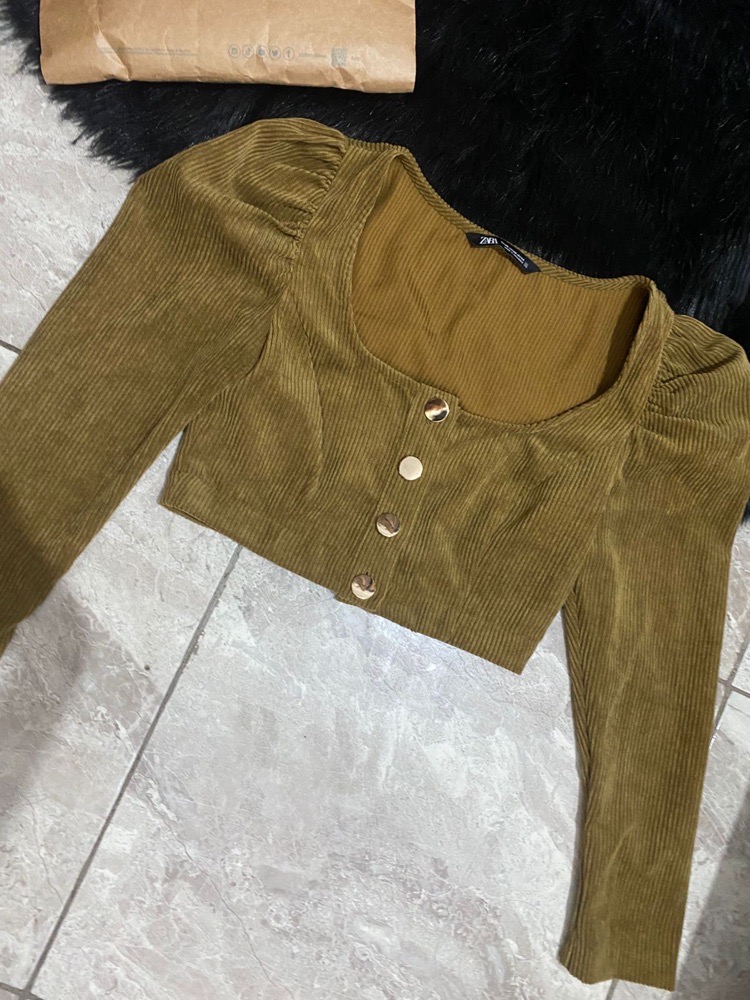Haut zara