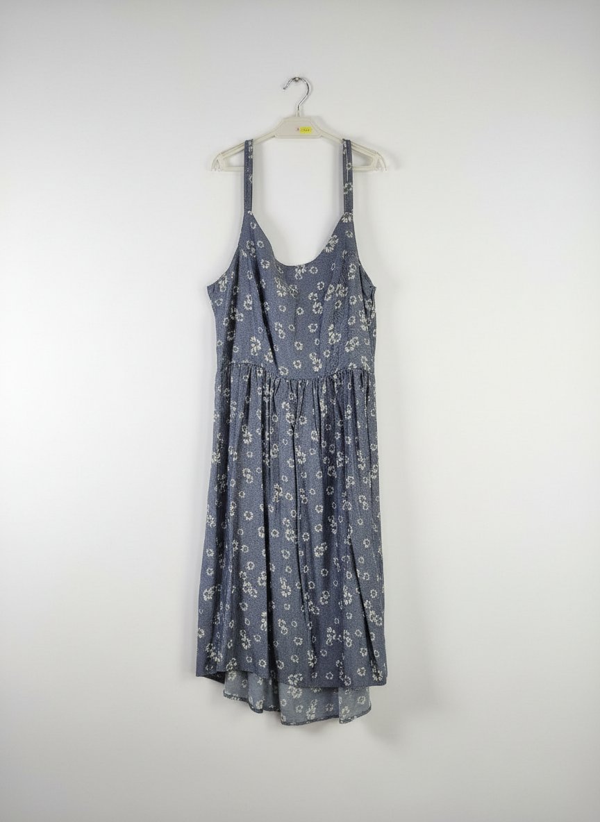 Robe effet jean délavé fleurie 
