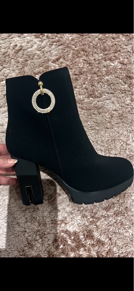 Bottines tres chicToutes neuves jamais portées