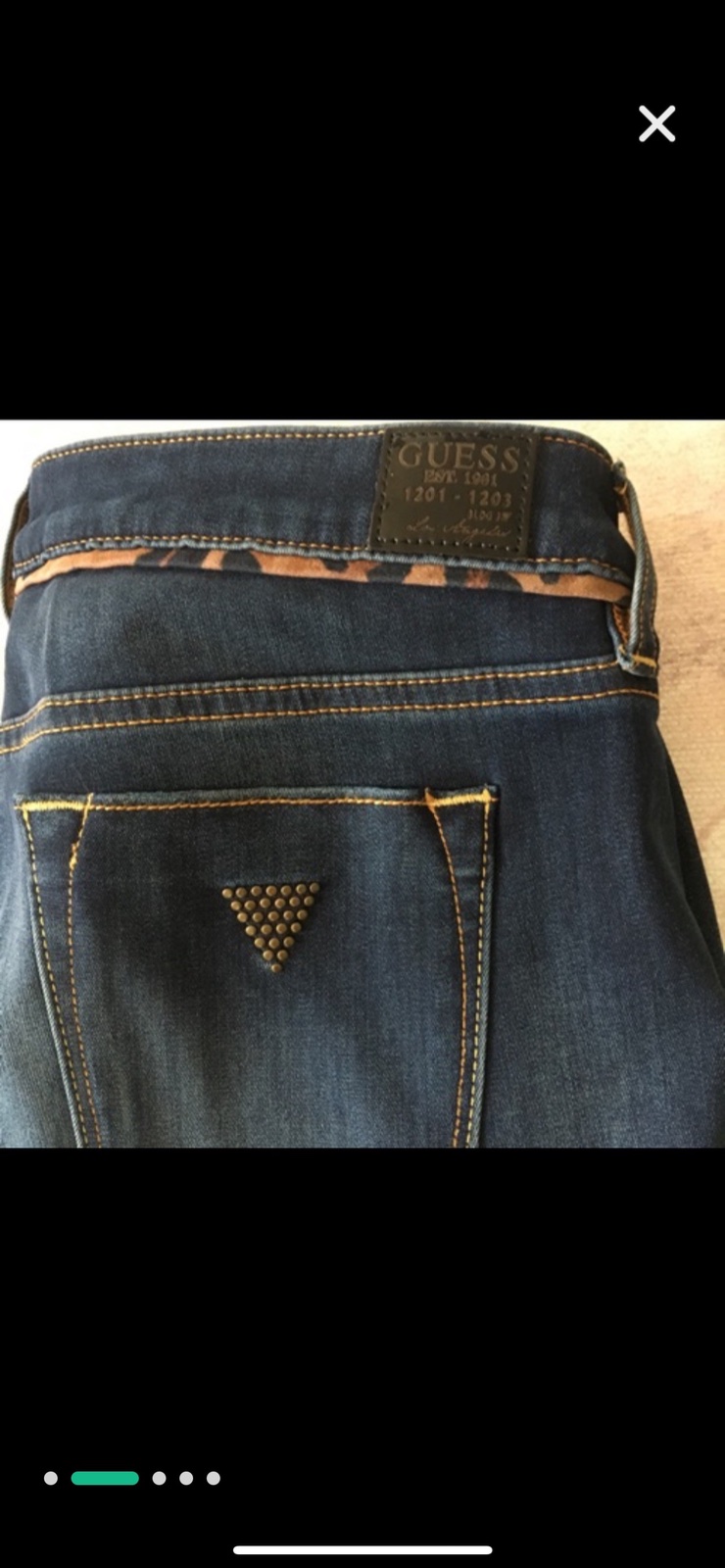 Pantalon jean GUESS Tout Neuf Jamais Porté