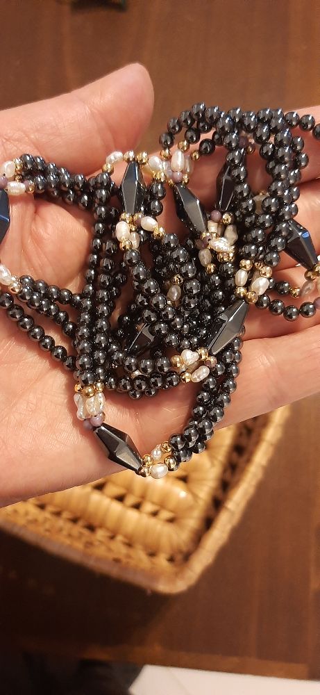 collier en hématite 