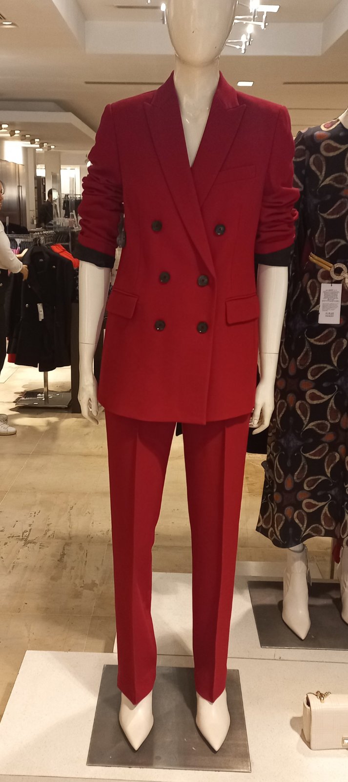 Total look zara (blazer+pantalon)