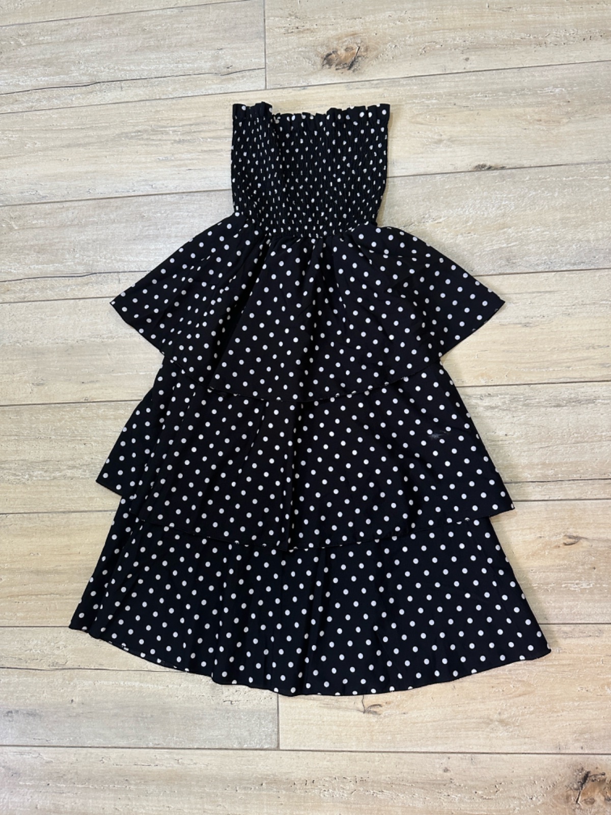 Robe noir petits pois
