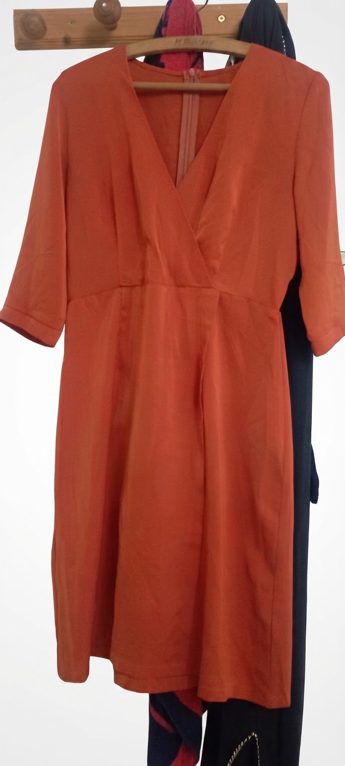Robe midi orange-rouge brique( terracotta ) – État neuf (Portée une seule fois)