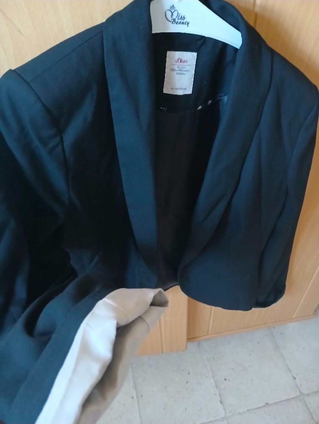 Veste sans étiquette 
