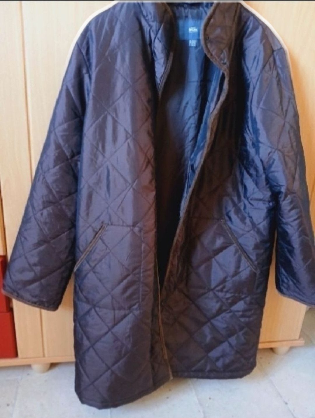 Manteau ناقص قفلة