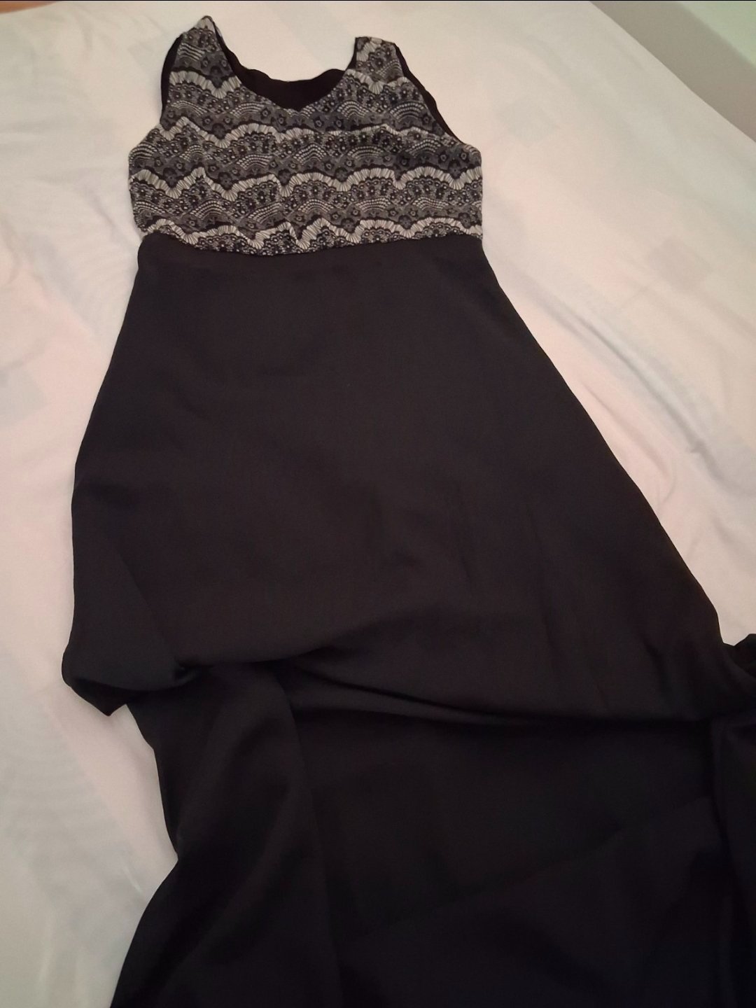 Robe sans étiquette 