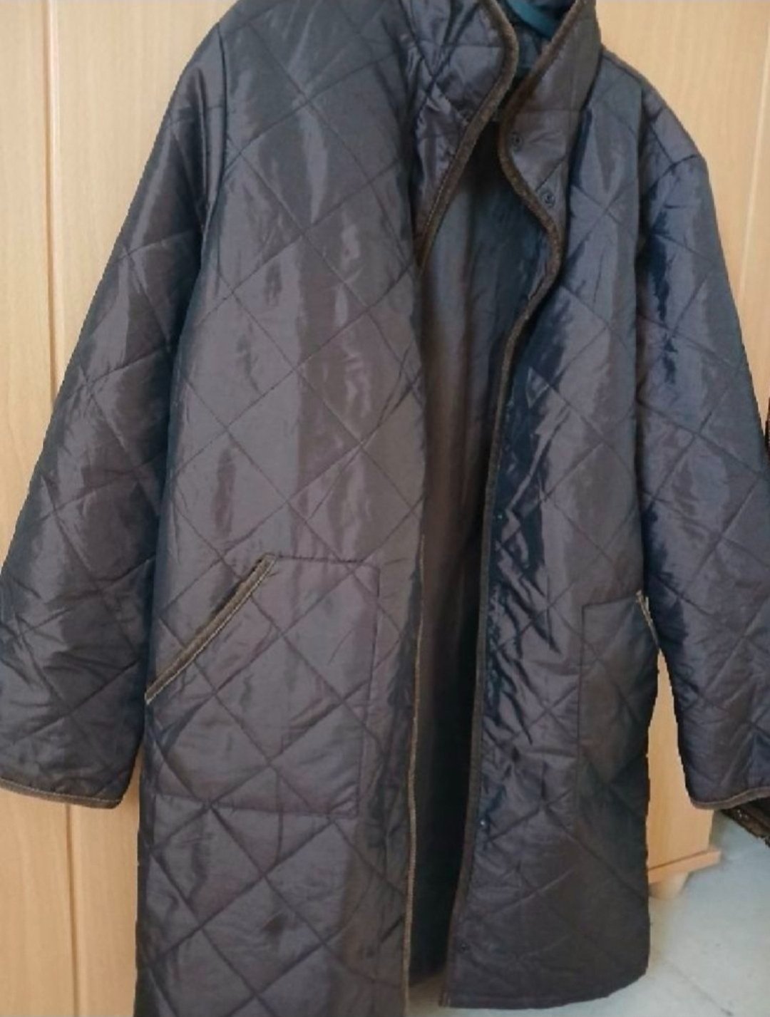 Manteau ناقص قفلة