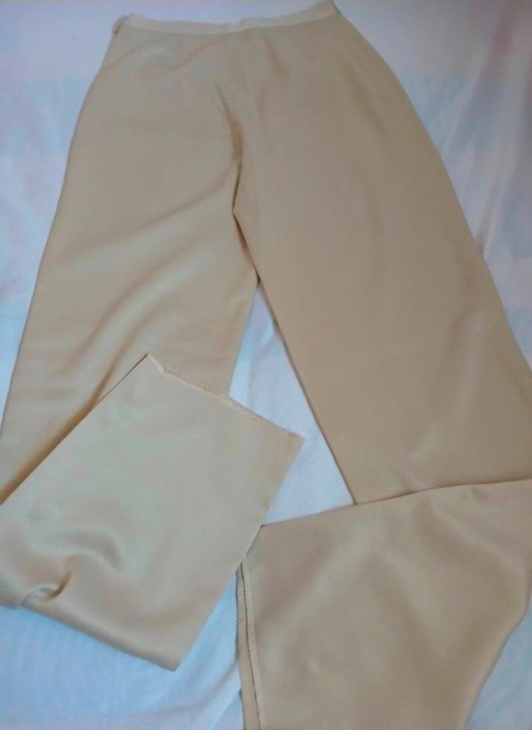 Pantalon sans étiquette 