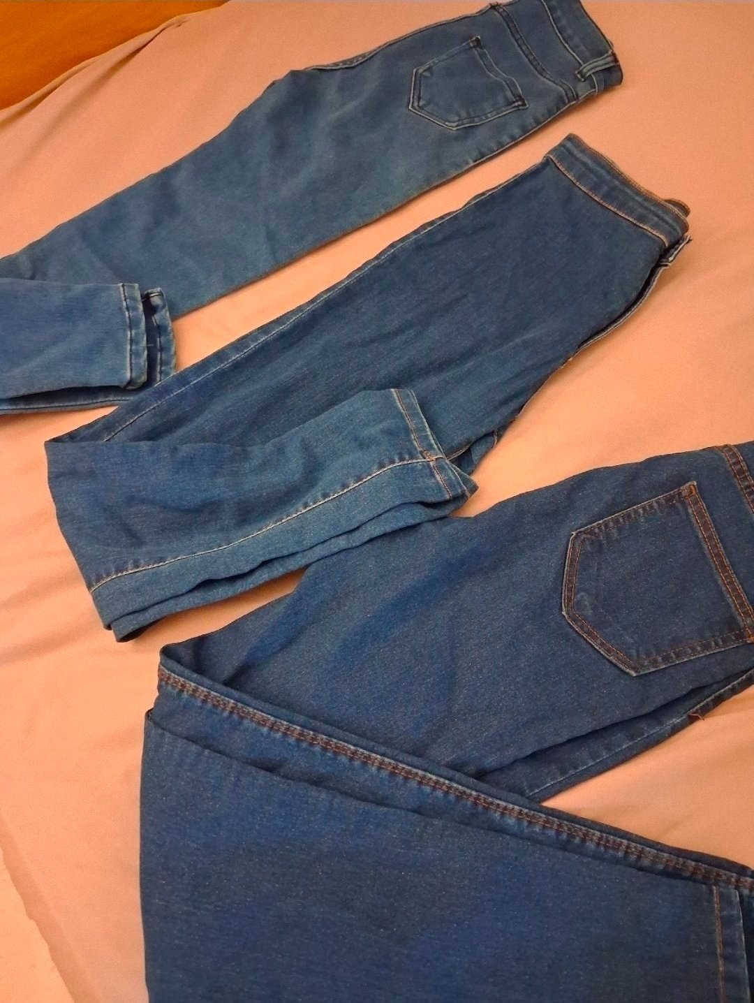 3 pantalons 