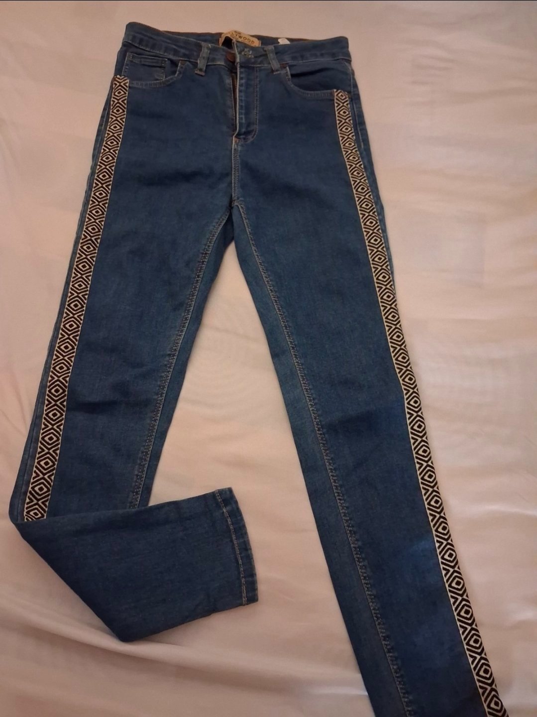 Pantalon sans étiquette 