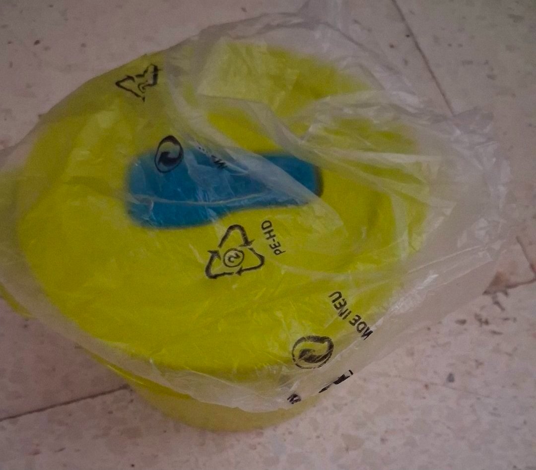 Tupperware 