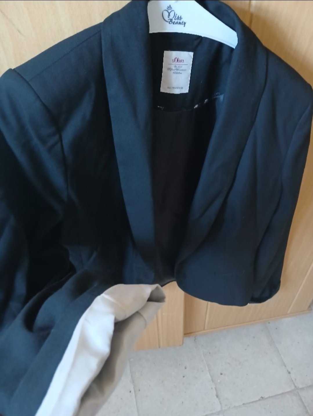Veste sans étiquette 