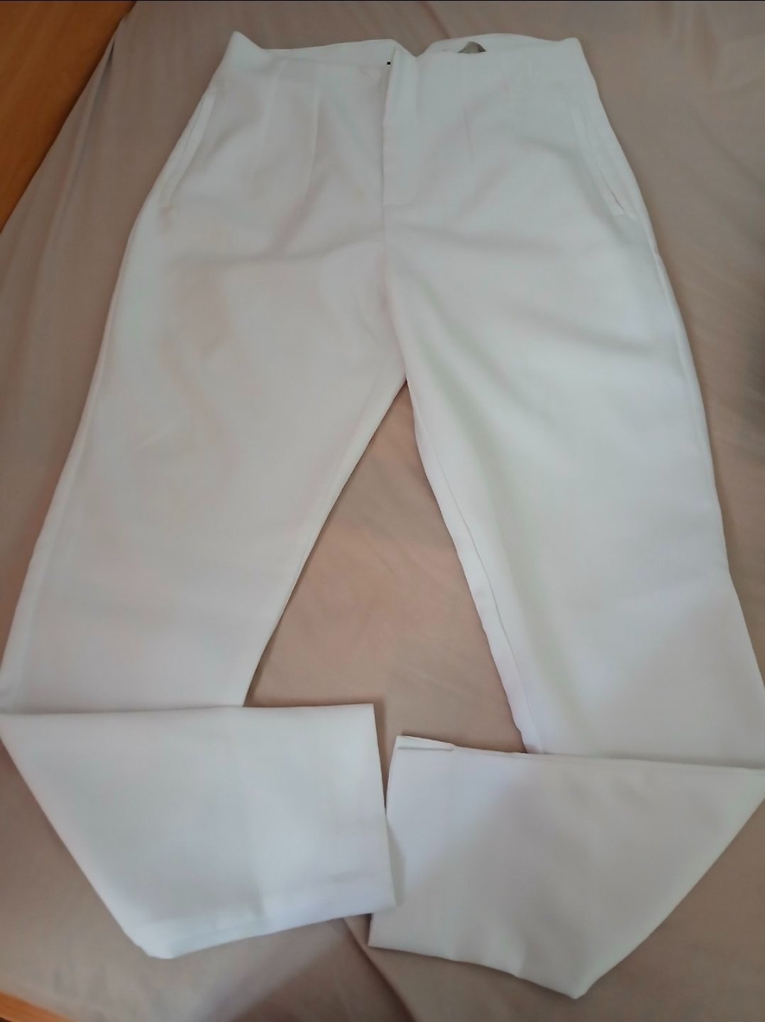 Pantalon sans étiquette 