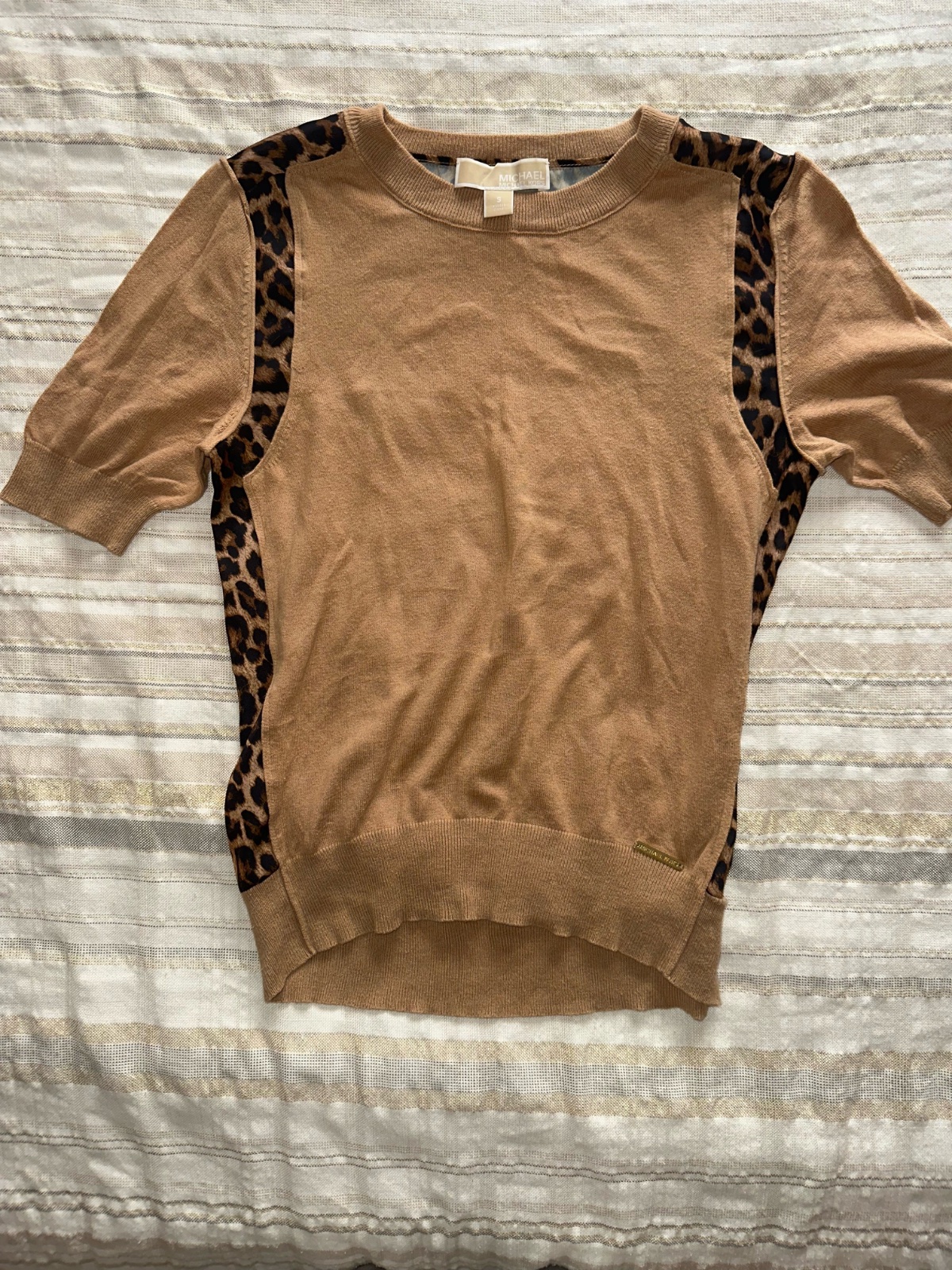 Haut camel avec empiècements léopard (Michael Kors)