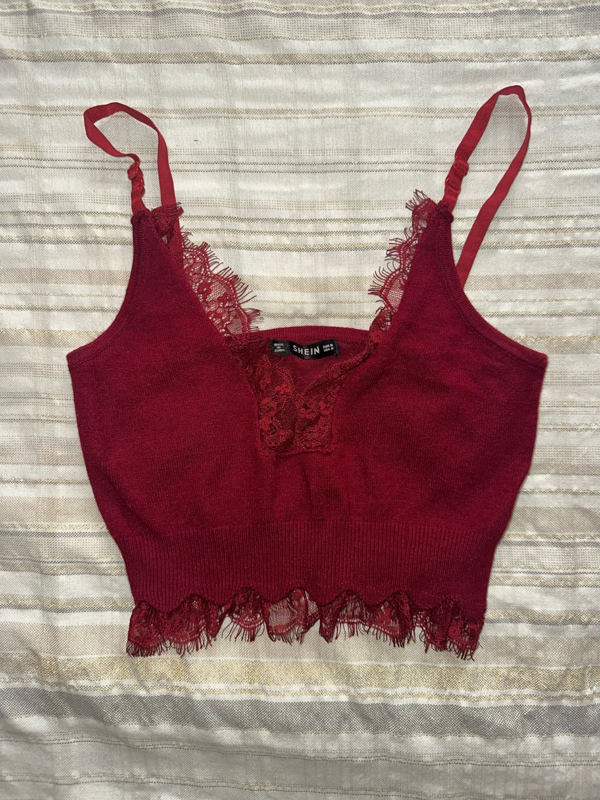 Top SHEIN rouge