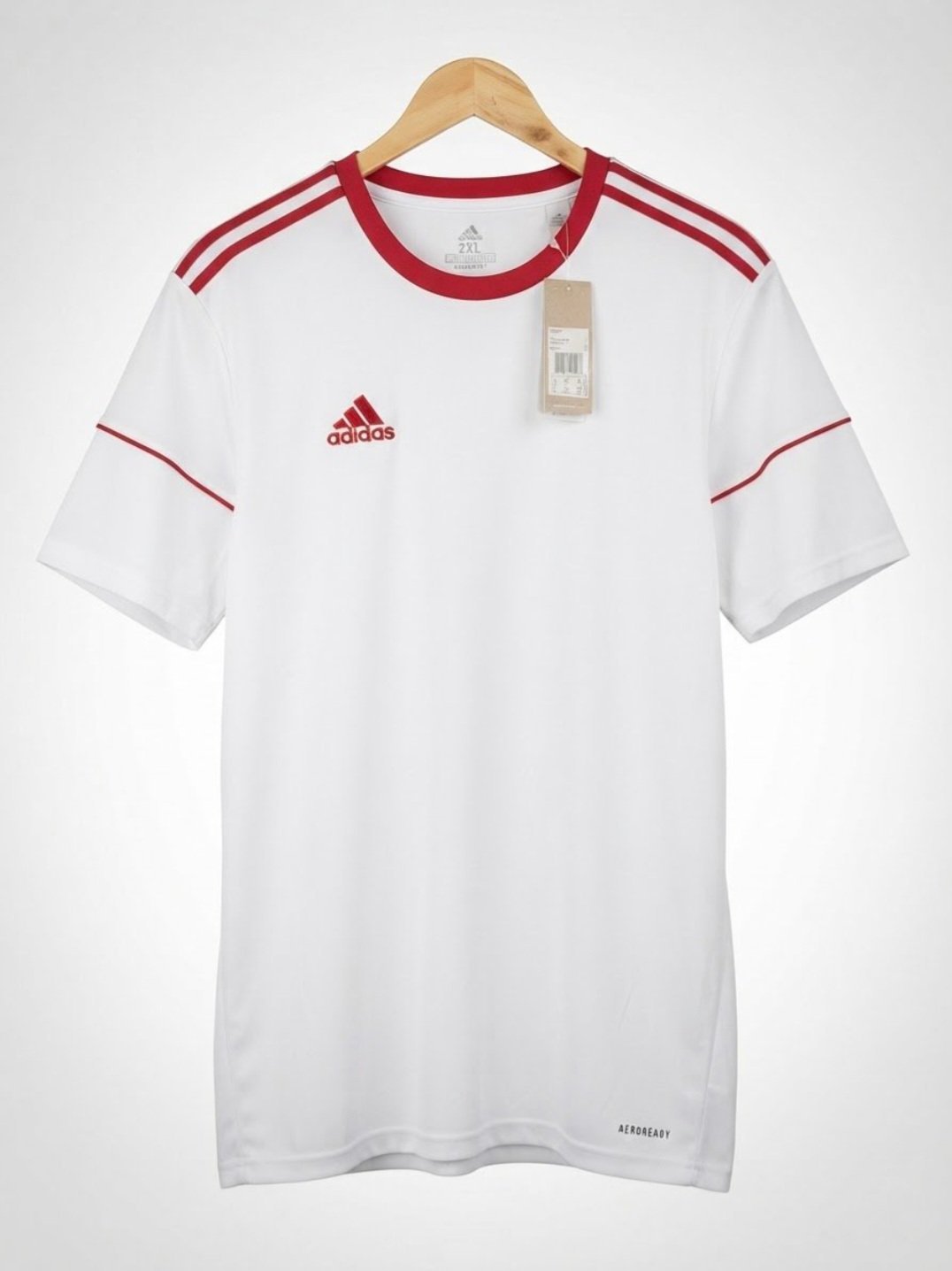 Maillot De Football Adidas Squadra 17 Blanc Avec Détails Rouge - Neuf Avec Étiquettes - Taille 2XL - Made In Georgia.
