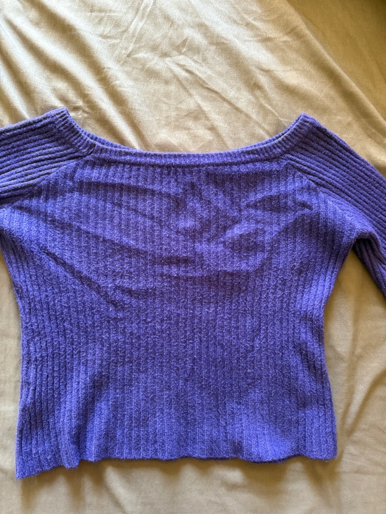 Top bleu/violet côtelé