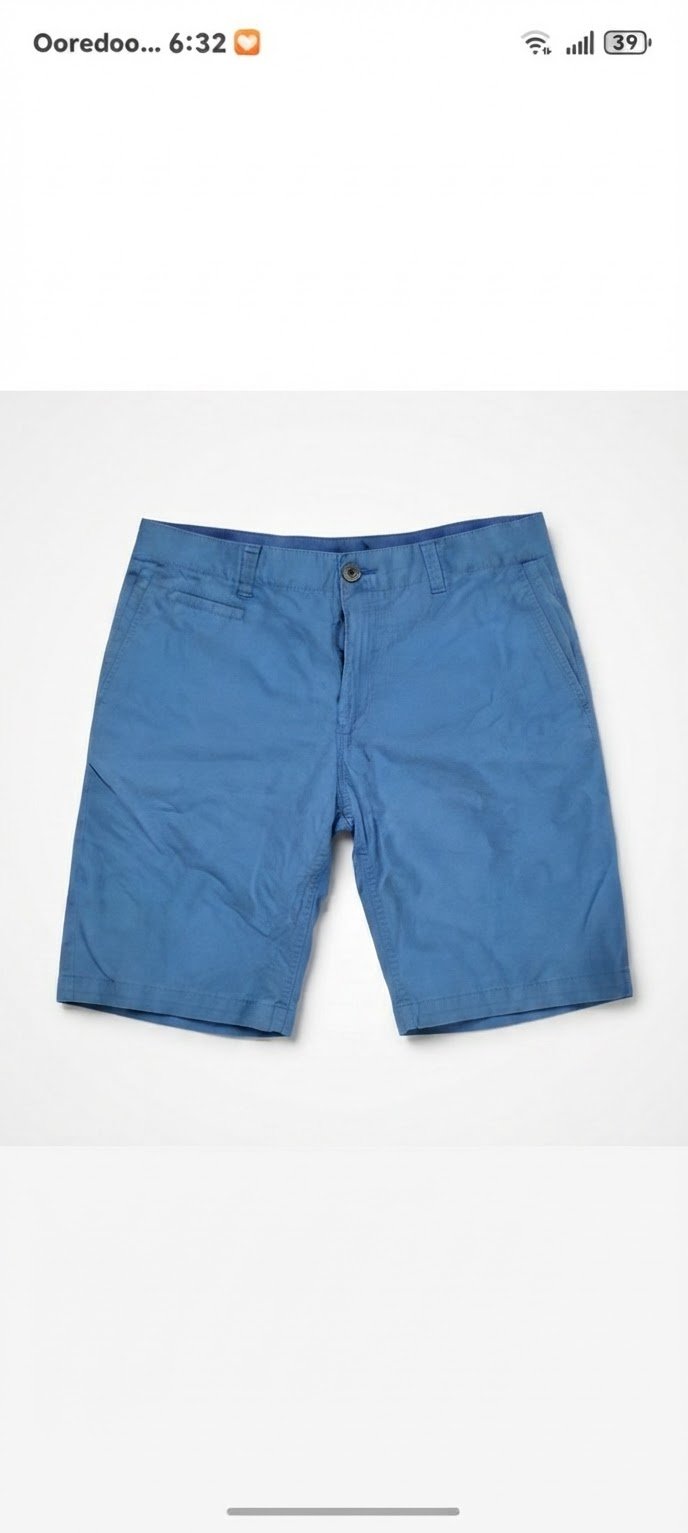 Short bleu
