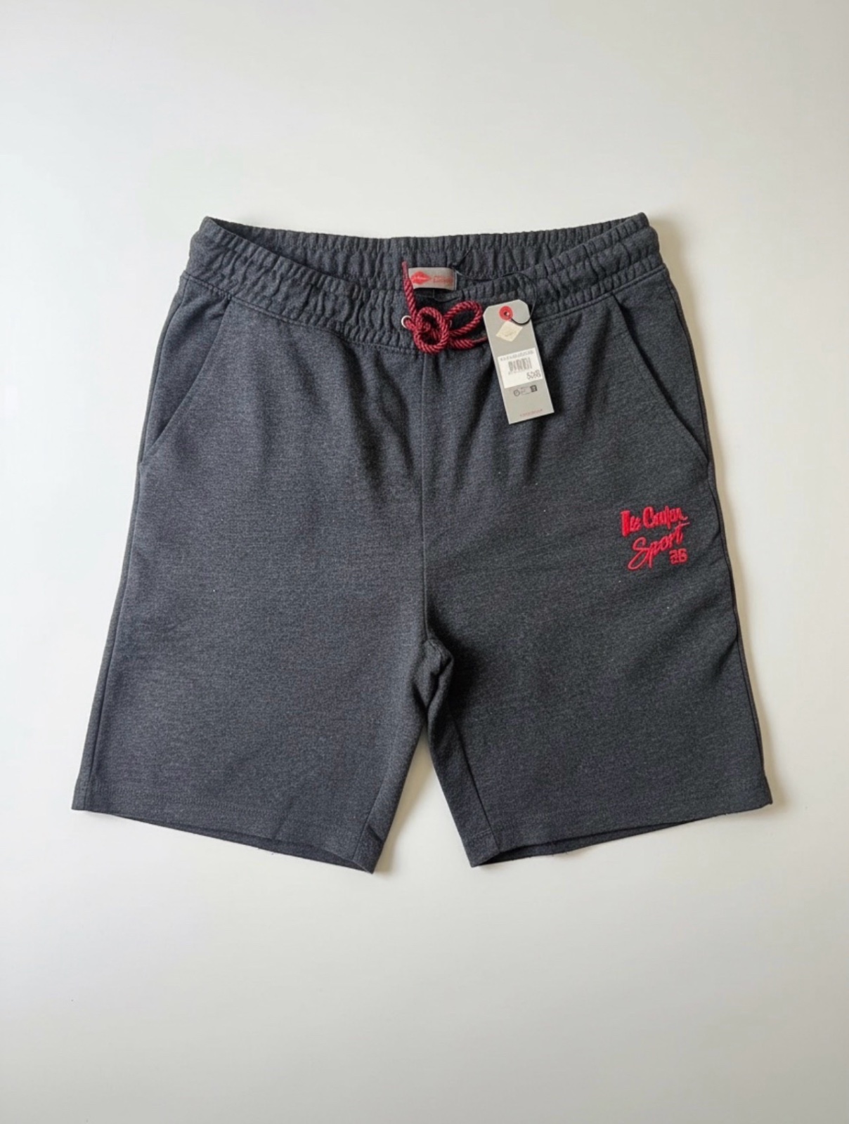 Tres beau Bermuda Lee cooper taille L 