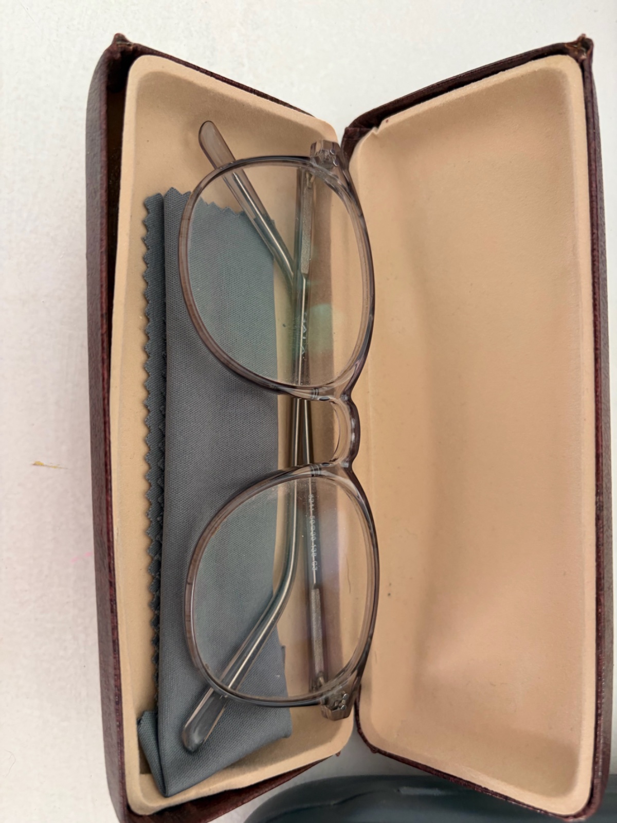 Montures lunettes opticien