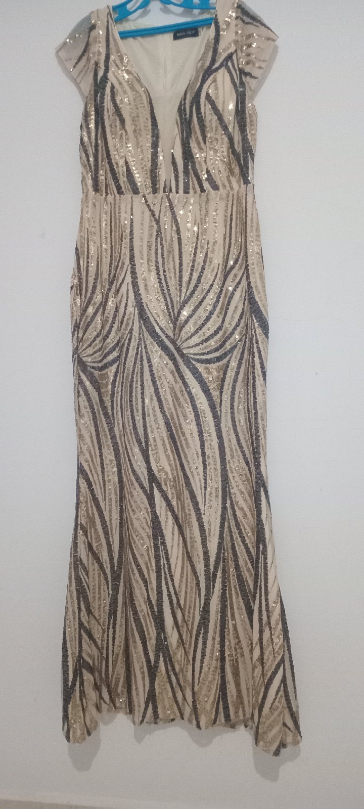 Tres belle robe soirée portée une seule fois