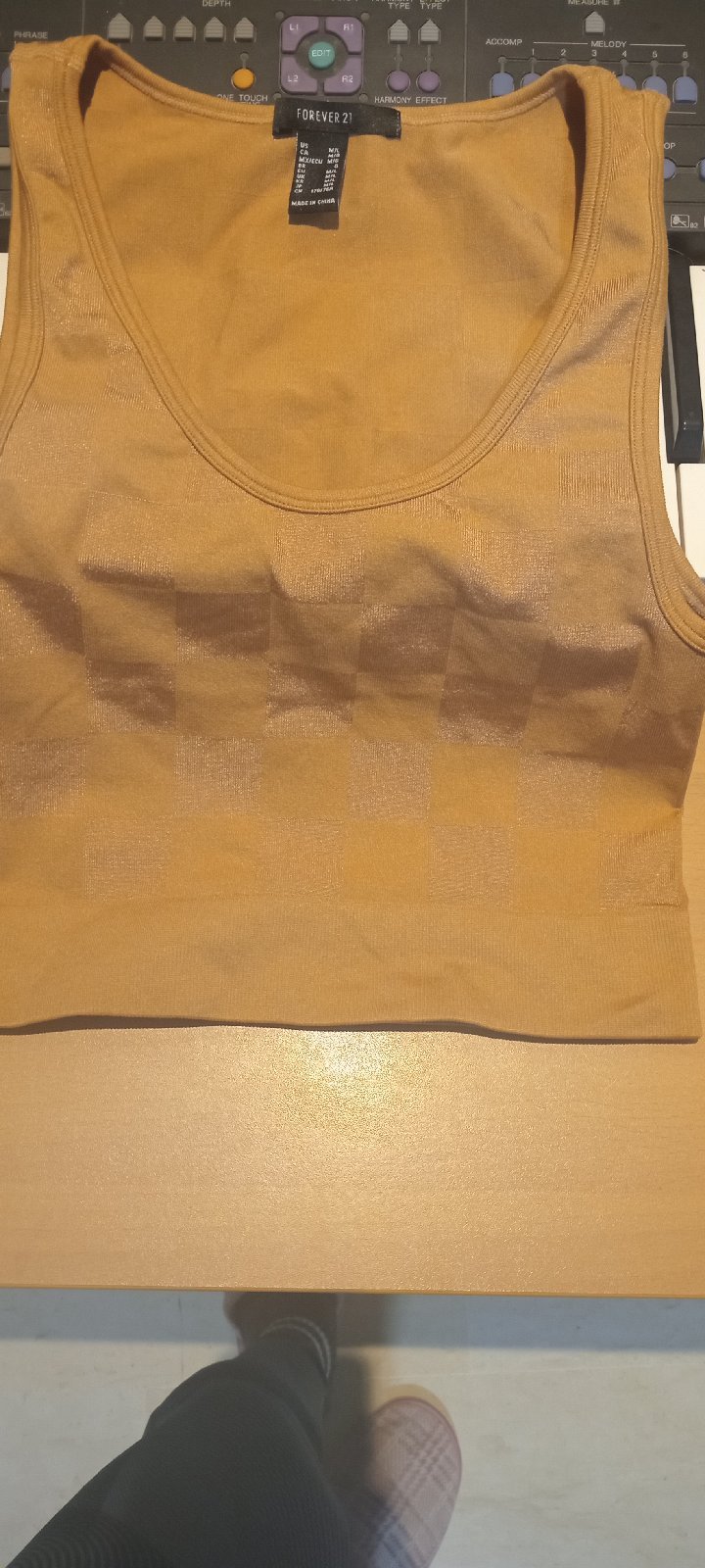 Crop top