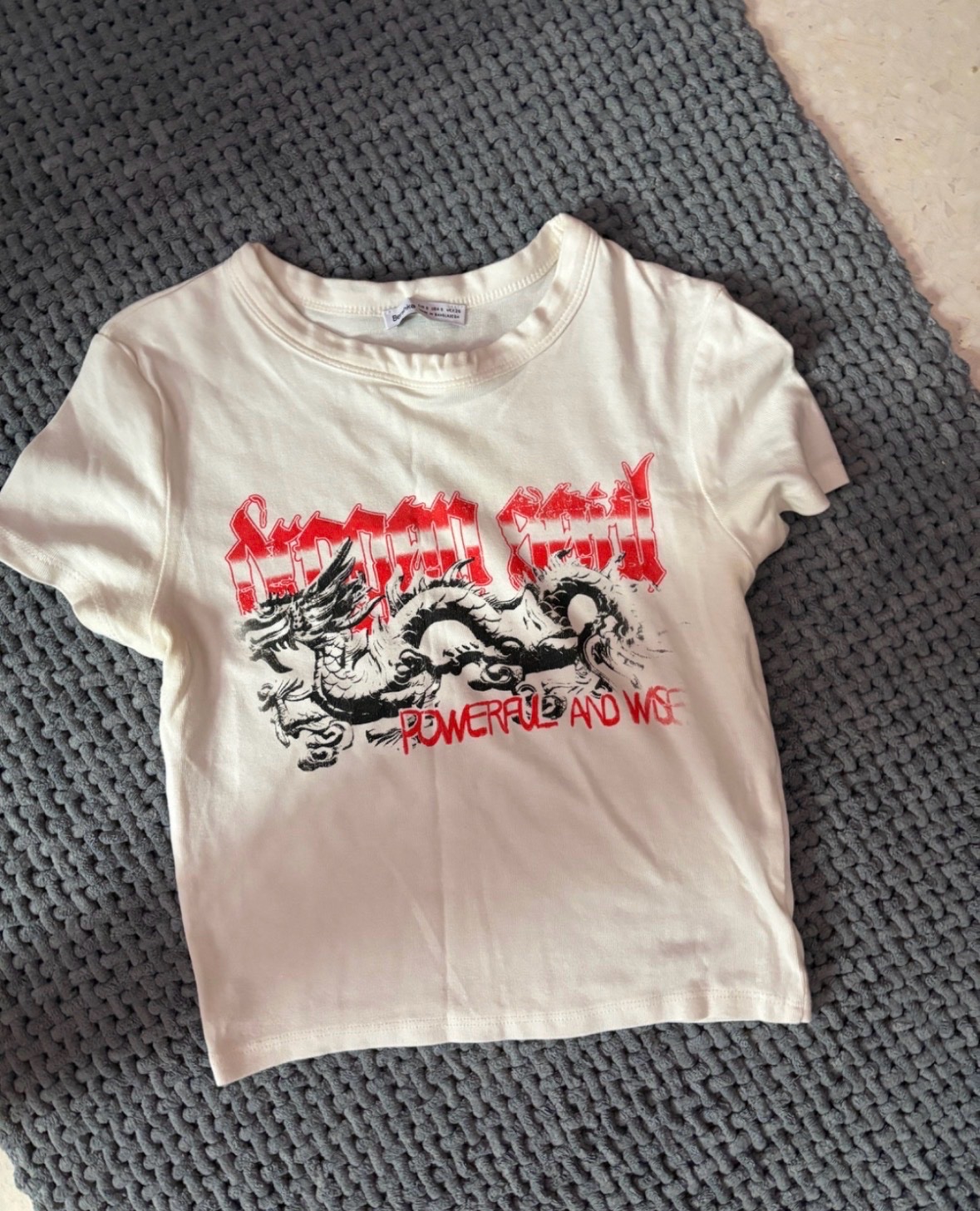 Crop top BERSHKA dragon style 🐉