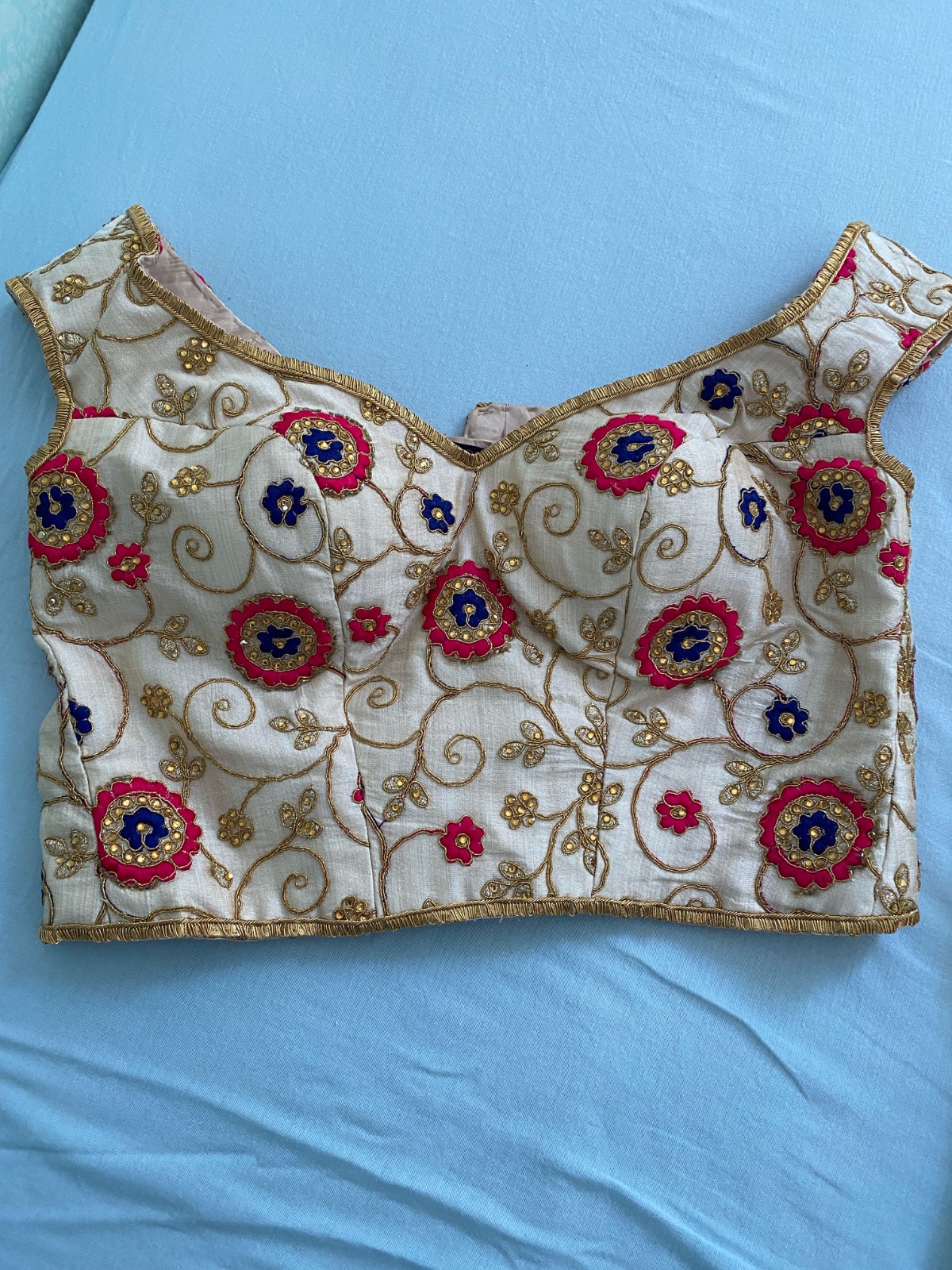 Fouta wblousa tradionnelle