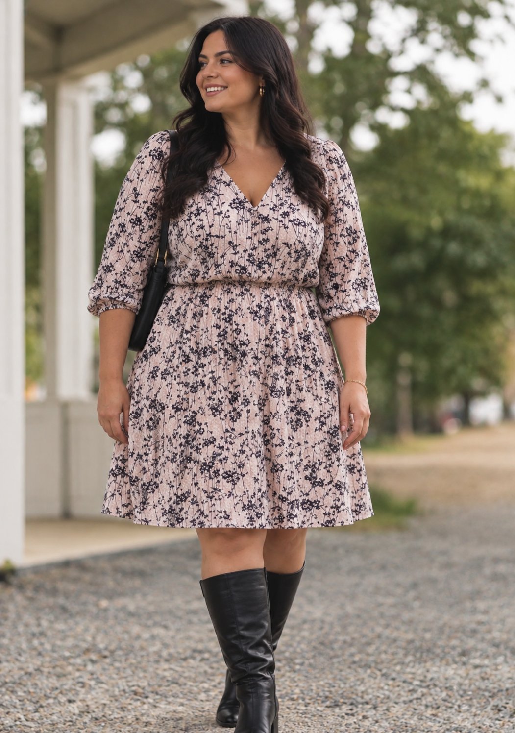 Robe rose à motif floral