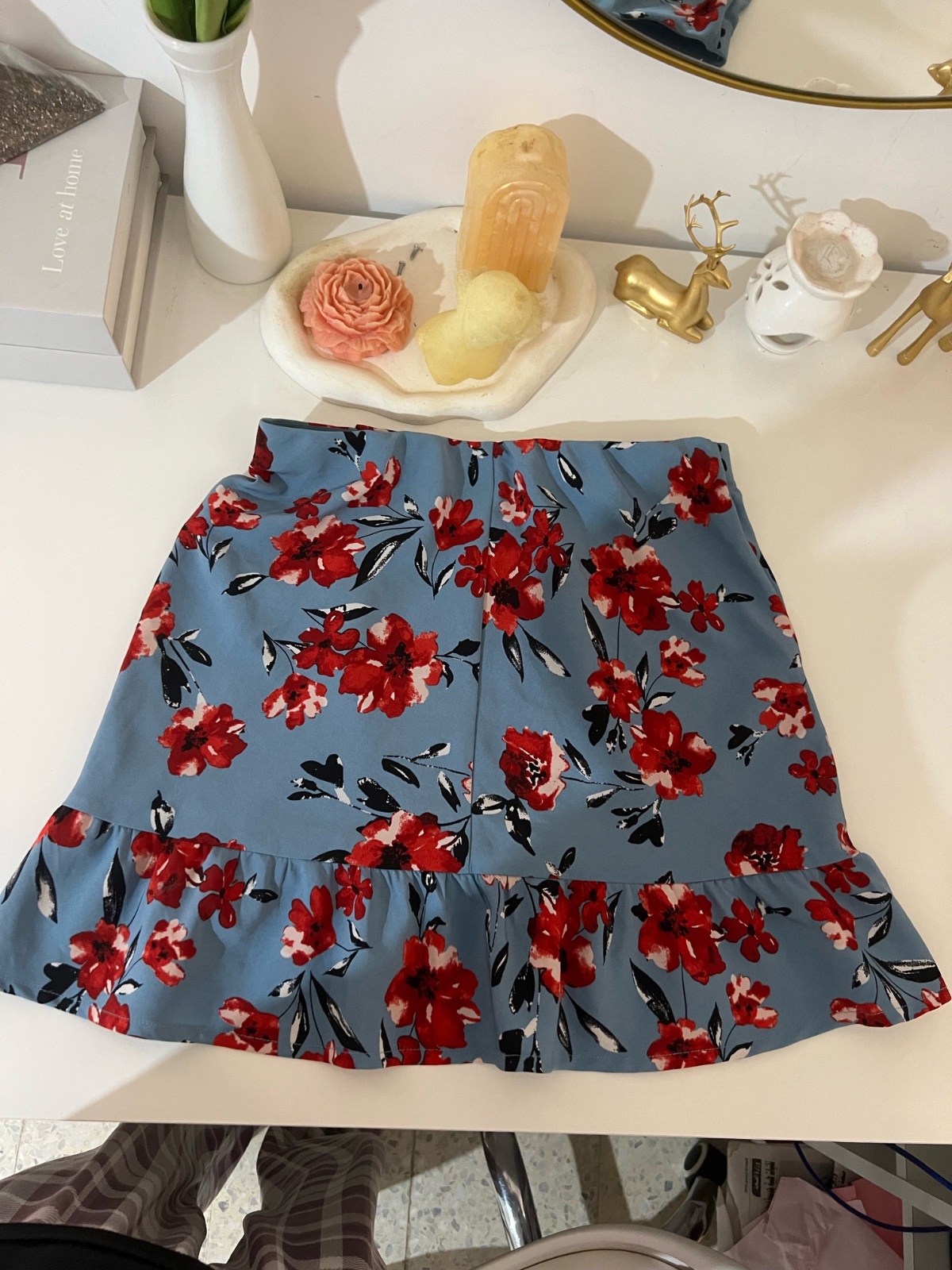 Jupe courte fleurie à volants - Streetwear 🌺