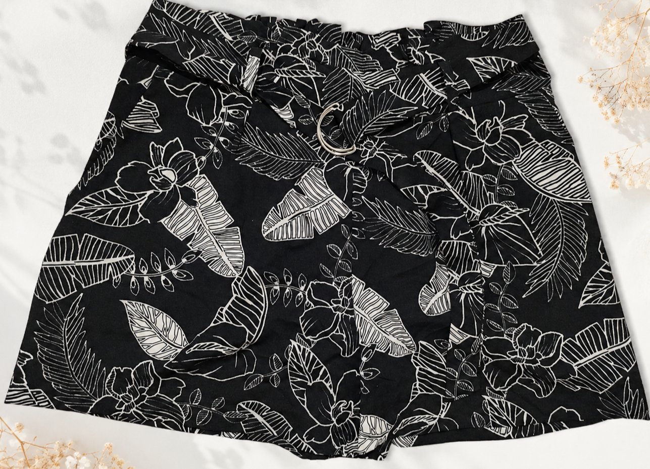 Jupe short fleurie 