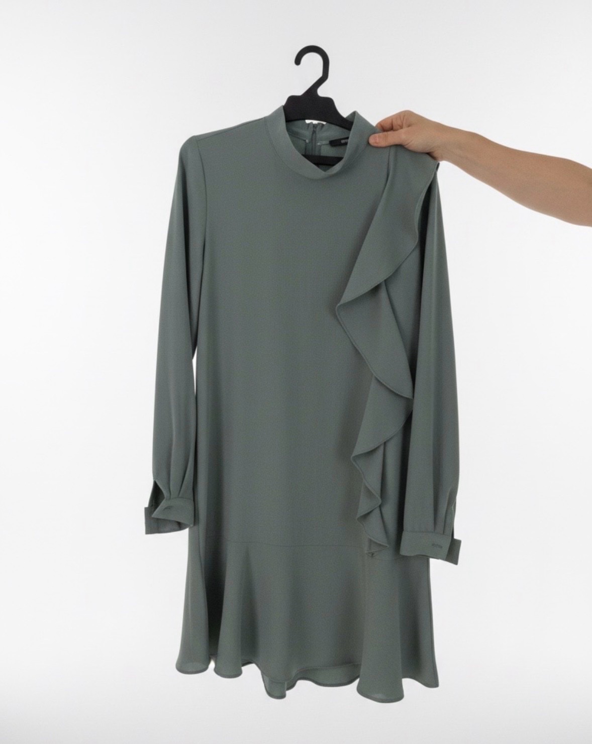 Pull femme volée