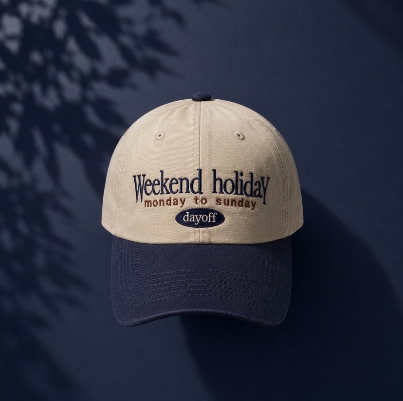 Weekend holiday cap