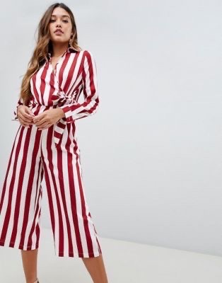 Combinaison-culotte Boohoo rayures rouges et blanches