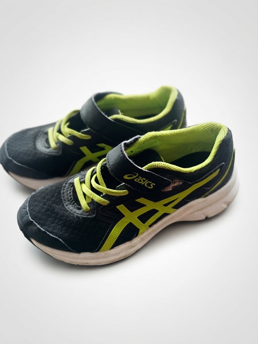 Basket noir asics enfant pointure 32,5