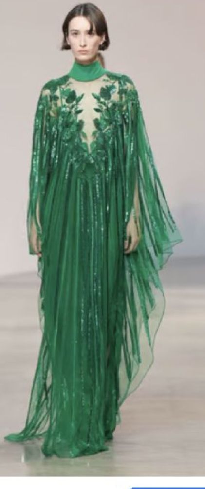 Mezyena fiddenya thabbel bizzin Robe by ambre by alya megdiche portée une seule fois, excellent état se porte avec fond beige ou vert avec ou sans ceinture 