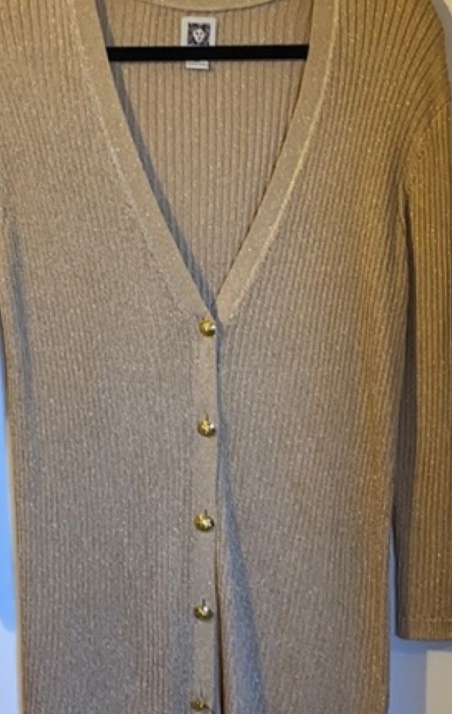 Encore plus beau en réalité , à porter comme pull ou gilet