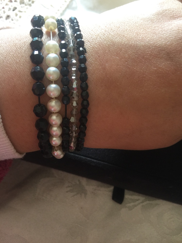 Des bracelets 5 pieces 