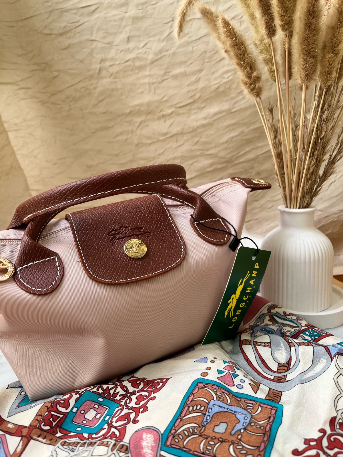 Sac a main avec foulard