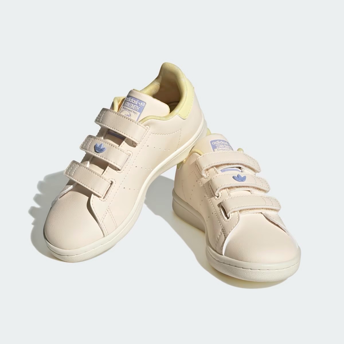 Une basket Adidas