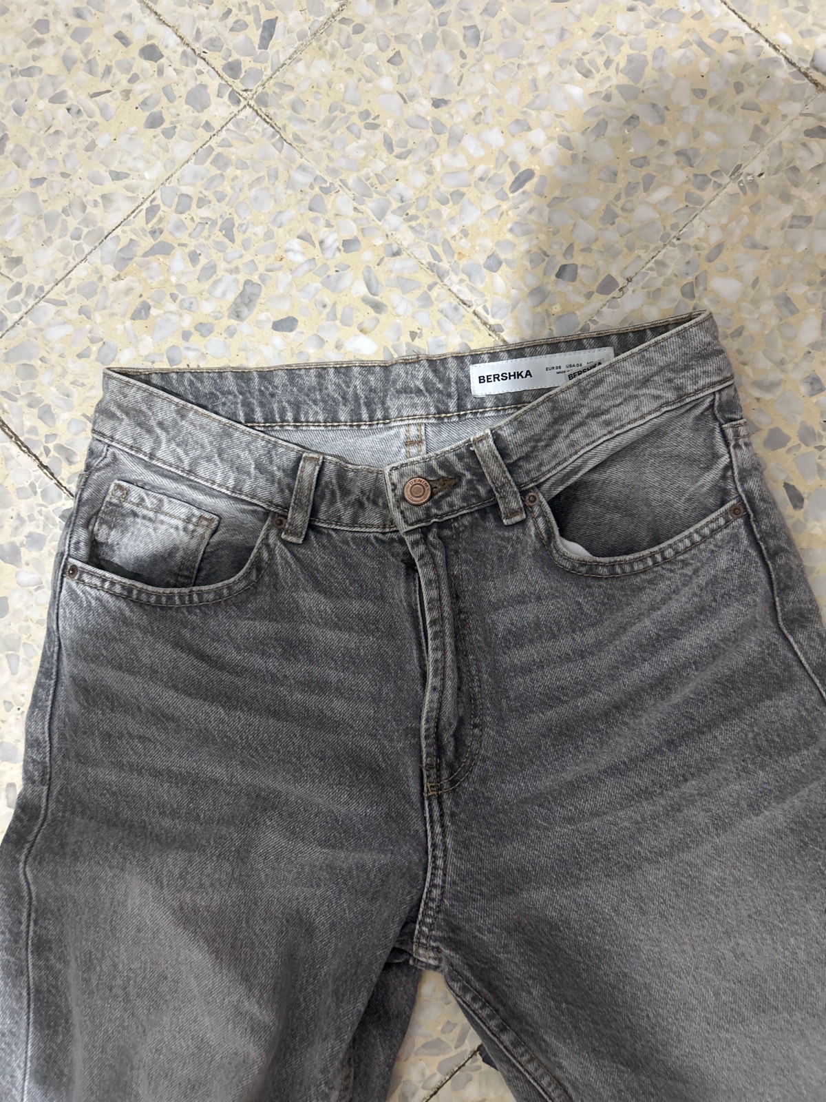 Pantalon gris🩶