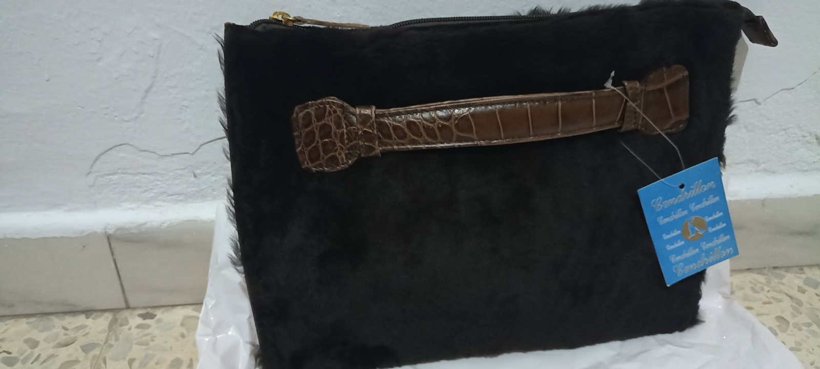 Pochette neuve