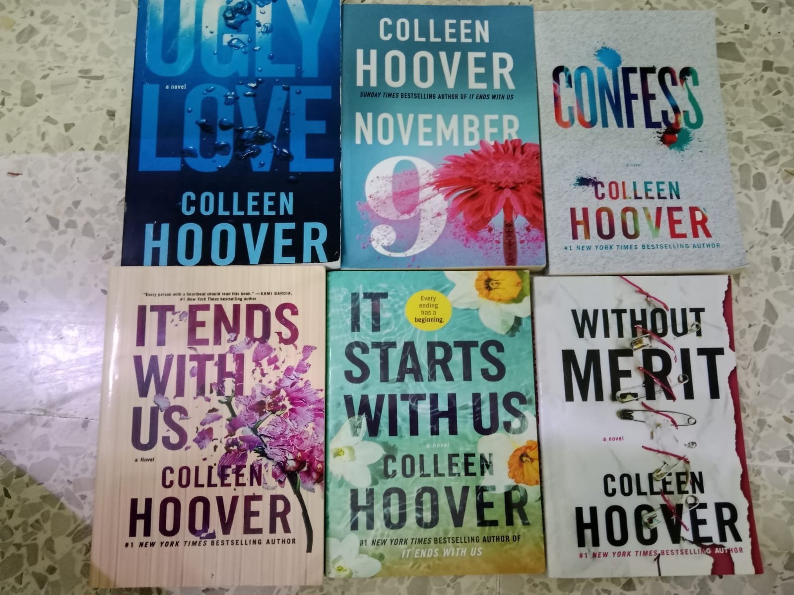 Colleen Hoover books each 35dt