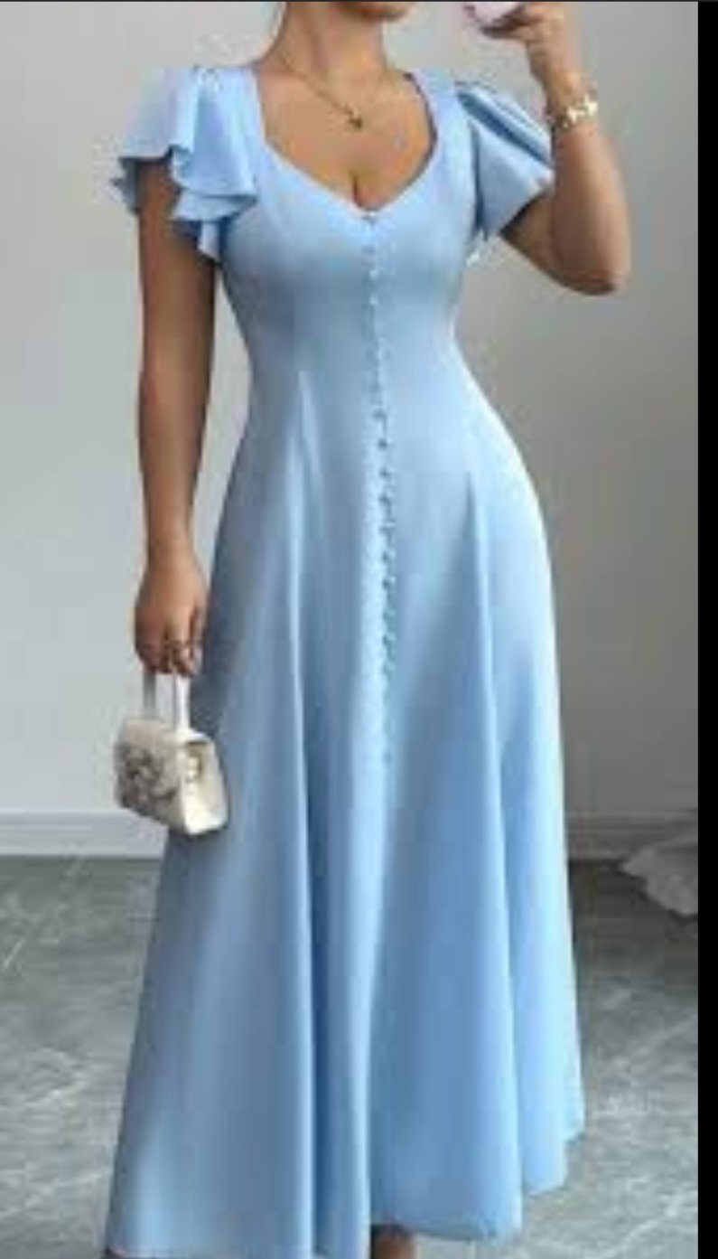 Tres belle robe tendance convient a la taille 42 petit 44