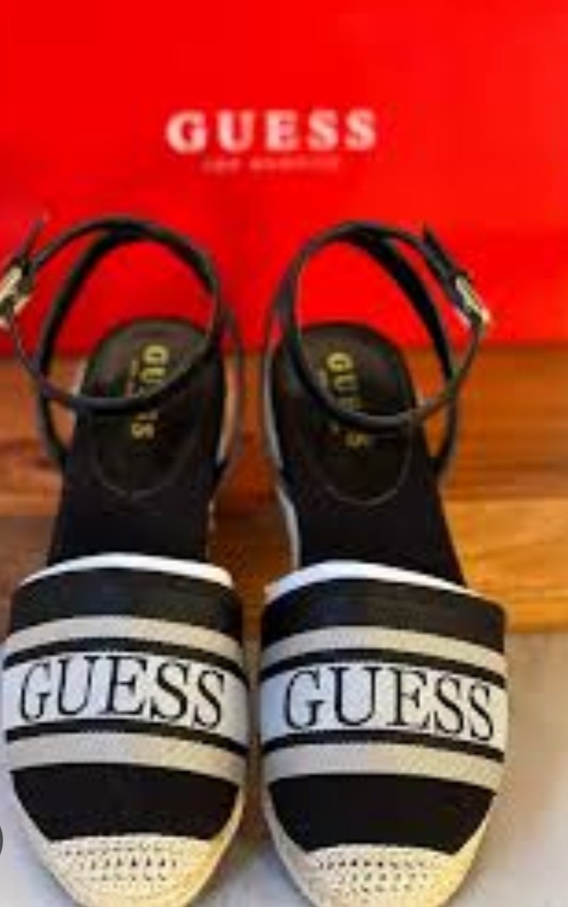 Chaussures Guess