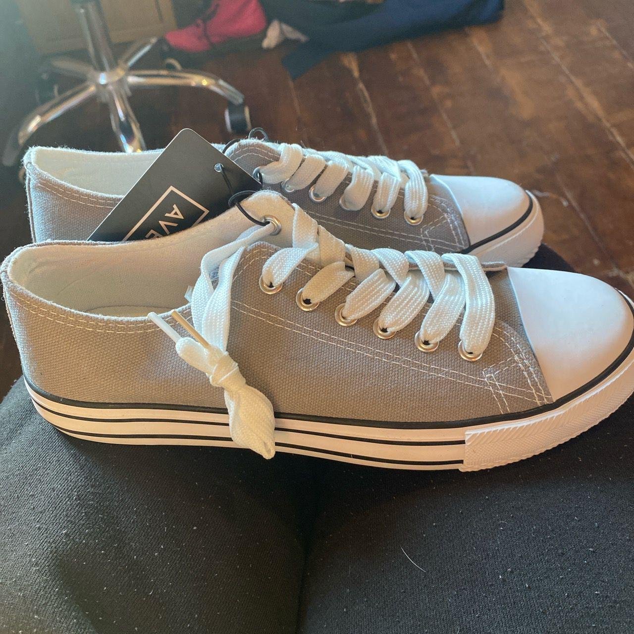 Chaussure gris importé 