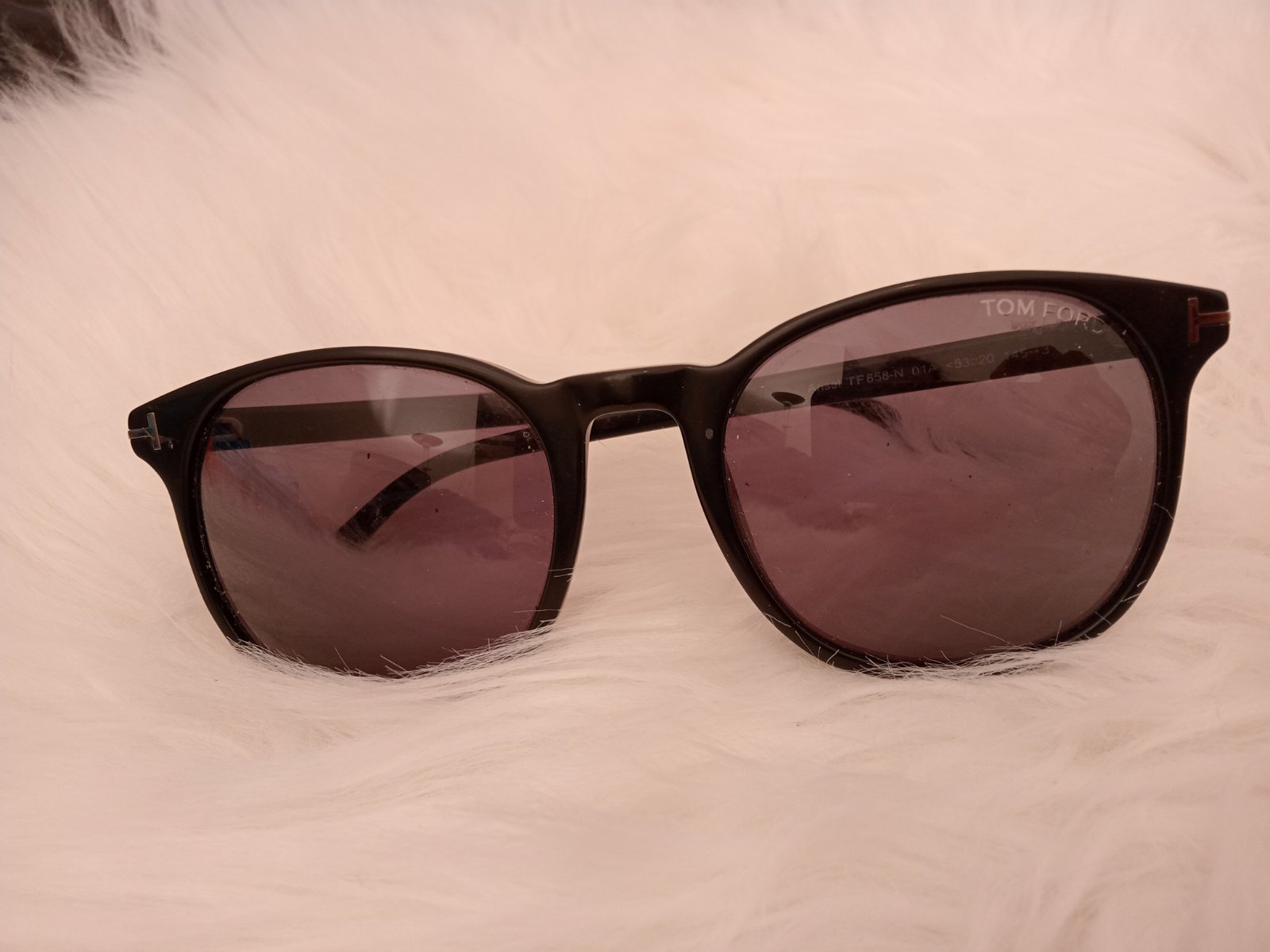 Je vends des lunettes tom ford