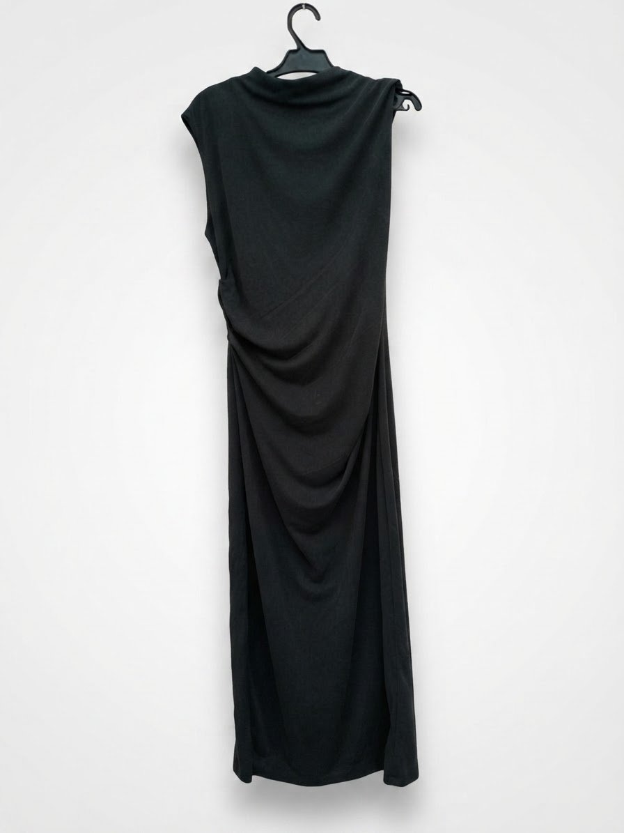 Une robe bleu 