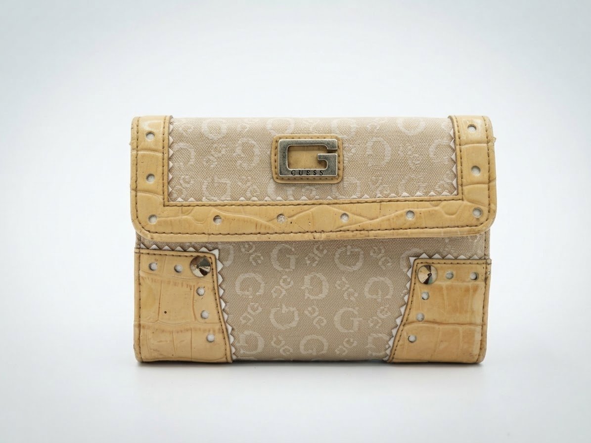 Un porte monnaie 